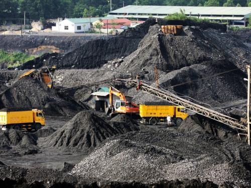TKV đang quản lý 448 dự án, với tổng giá trị đầu tư 205.861 tỷ đồng.