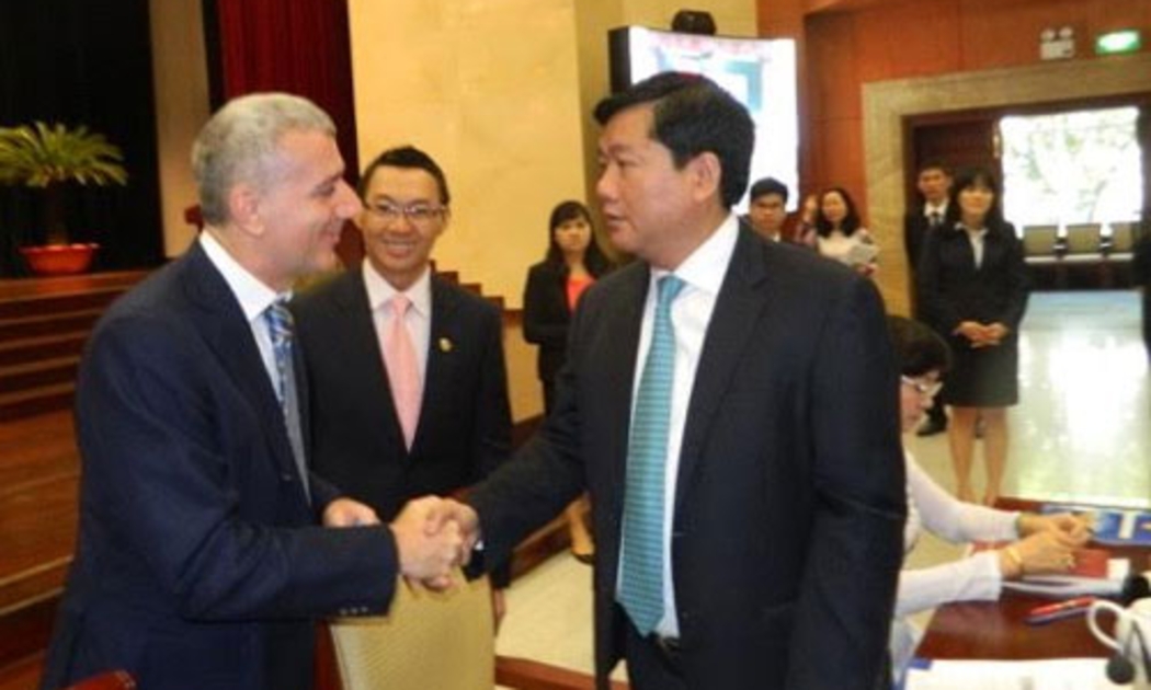 Bí thư Thành ủy Tp.HCM Đinh La Thăng gặp gỡ lãnh đạo doanh nghiệp FDI.