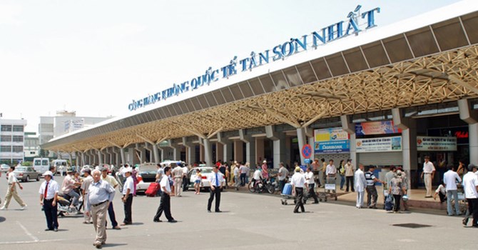 Cảng hàng không quốc tế Tân Sơn Nhất.