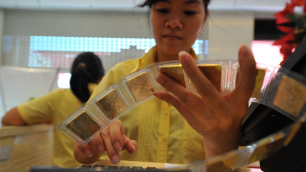 13 phiên đấu thầu 14 tấn vàng miếng