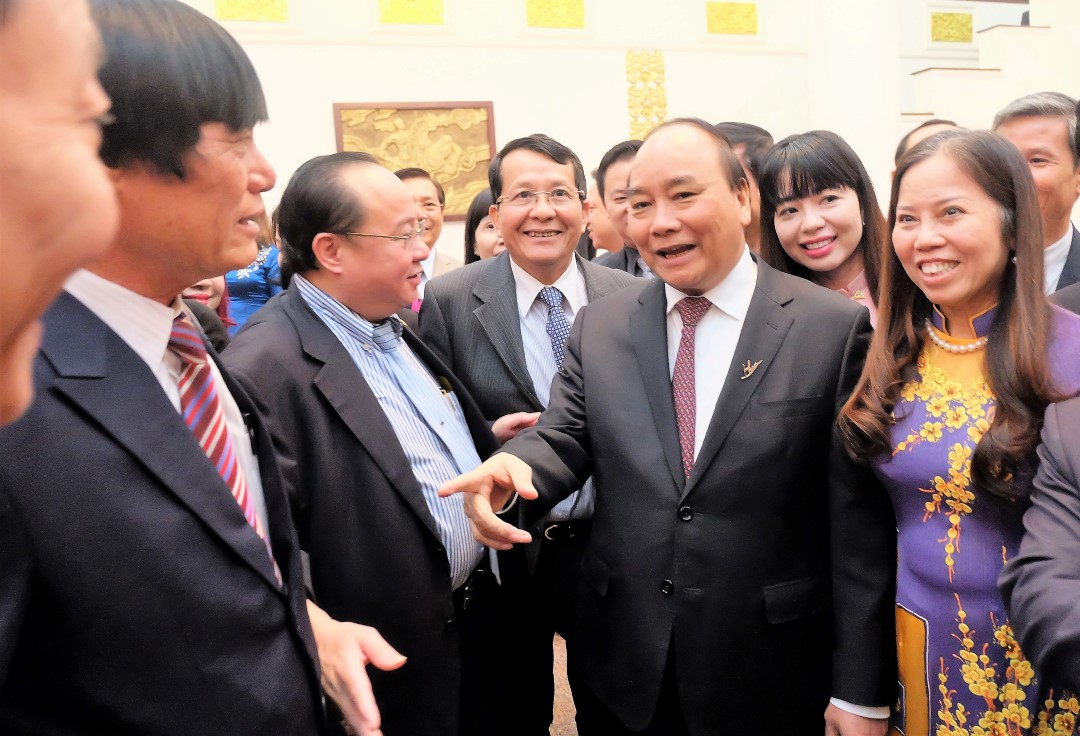 Thủ tướng đã chỉ đạo và yêu cầu phải tiếp tục gặp gỡ, đối thoại với 
doanh nghiệp lần thứ 2 để lắng nghe những tâm tư, phản ánh của cộng đồng
 doanh nghiệp.<br>