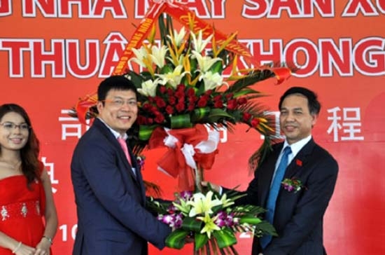 Dự án được xây dựng trên diện tích 40 ha tại khu công nghiệp Hải Yên, quy mô gồm 6 xưởng sợi với tổng công suất gần 140 ngàn tấn/năm và được chia làm 3 giai đoạn.