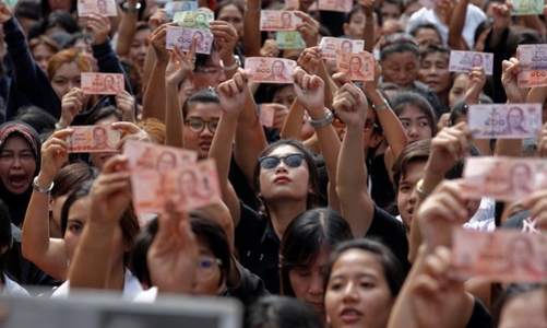 Thái Lan cố giữ ổn định kinh tế sau khi vua qua đời