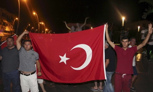 Thổ Nhĩ Kỳ ráo riết trấn an thị trường hậu đảo chính