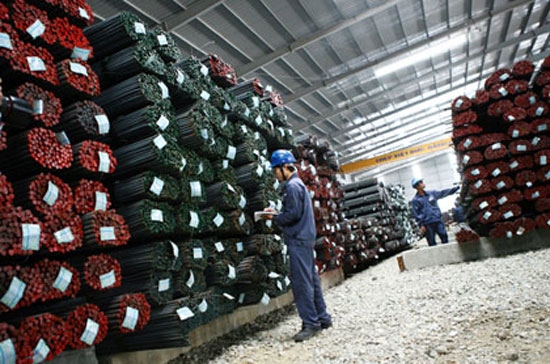 Tại thời điểm 1/6/2012, chỉ số tồn kho ngành sản xuất sắt, thép giảm 5,4%.