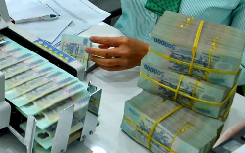 Tính đến 27/4/2016, tín dụng (nội, ngoại tệ) toàn hệ thống đạt 4,83 triệu tỷ đồng, tăng 3,57% so với cuối 2015.