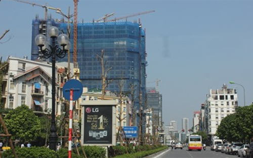 Sau khi được khởi công vào tháng 8/2015, đến nay Central Field đã xây đến tầng 22/29 với cả 3 tòa tháp và dự kiến sẽ đón cư dân vào ở trong quý 4/2017.