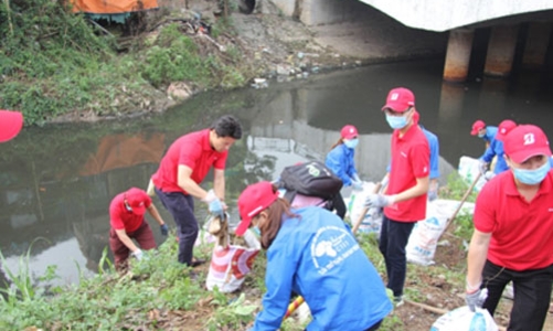 “Giữ hồ sông xanh cho cuộc sống an lành” cùng Bridgestone