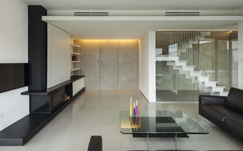 Điều hòa trung tâm VRV IV của Daikin tích hợp công nghệ 2 chiều lạnh/sưởi, bên cạnh tác dụng làm lạnh, hệ thống còn có khả năng đổi ngược chiều để sưởi ấm. 