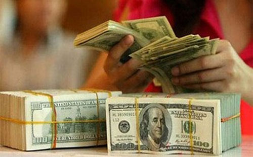 EMCC 1, khoản tín dụng đầu tiên trong chuỗi 3 khoản tín dụng, sẽ cho vay ưu đãi 250 triệu USD để hỗ trợ cải cách khu vực tài chính, chính sách tài khóa, hành chính công và trách nhiệm giải trình, quản lý doanh nghiệp nhà nước, quản lý đầu tư công, hiệu quả môi trường kinh doanh và bình đẳng và minh bạch của môi trường kinh doanh.