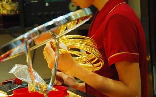 Thực tế, vấn đề quản lý thị trường vàng và trách nhiệm của Ngân hàng Nhà
 nước trong quản lý thị trường vàng, trong suốt thời gian qua đã dấy lên
 nhiều hoài nghi. 