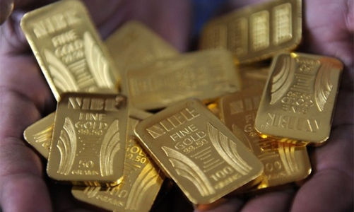 Vàng ồ ạt giảm giá