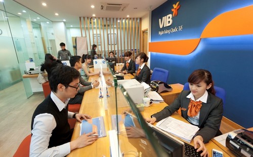 Việc giới thiệu dịch vụ mở tài khoản thanh toán và tiết kiệm trực tuyến ở
 bất cứ nơi đâu sẽ giúp khách hàng tiết kiệm thời gian giao dịch tại các
 chi nhánh. <br>