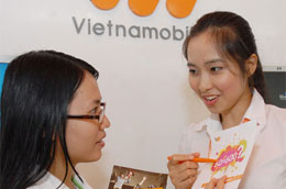 Các khách hàng sử dụng mạng di động Vietnam Mobile sẽ có cơ hội trúng thưởng hàng trăm ngàn giải thưởng với giá trị lên tới hơn 3 tỷ đồng.