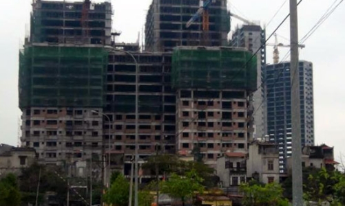 Doanh nghiệp bất động sản mở lối “tự cứu mình”