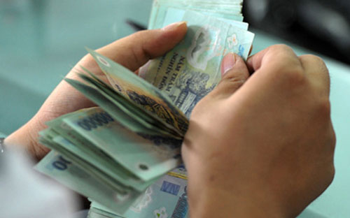 Đối với doanh thiệp thuộc khối FDI, mức thưởng bình quân là 3,7 triệu đồng/người, giảm 12% so với năm trước. 