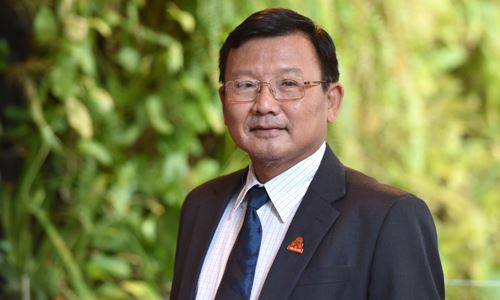 Ông Văn Đức Mười.