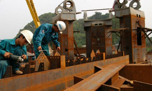 Chính phủ yêu cầu Bộ Tài chính tiếp tục tái cơ cấu nợ công, tăng dần tỷ trọng cho vay lại trong cơ cấu vốn vay ODA, vay ưu đãi nước ngoài của Chính phủ. 