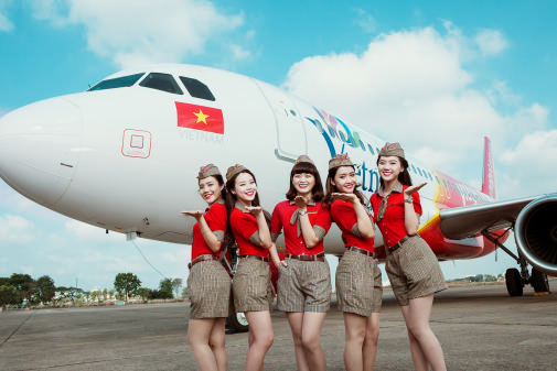 Thu nhập nhân viên Vietjet tăng mạnh trong vài năm gần đây - Ảnh: Vietjet Air.