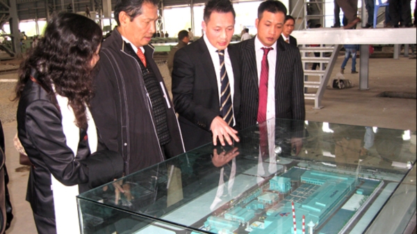 Vinashin làm thép: “Khó vốn, càng phải đầu tư”