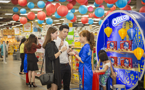 Những khách hàng doanh nghiệp hoặc kinh tế khá giả thì chọn lựa bánh trung thu Thượng hạng Trăng Vàng.<br>&nbsp;