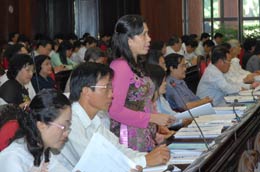 Đại biểu Quốc hội thảo luận tại hội trường về các báo cáo liên quan đến công tác phòng ngừa, chống vi phạm pháp luật và tội phạm: Ảnh: TTXVN.