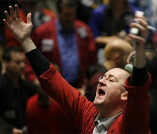 Chứng khoán Mỹ đã tăng điểm mạnh, đưa các chỉ số có ba ngày giao dịch thành công liên tiếp - Ảnh: Reuters.