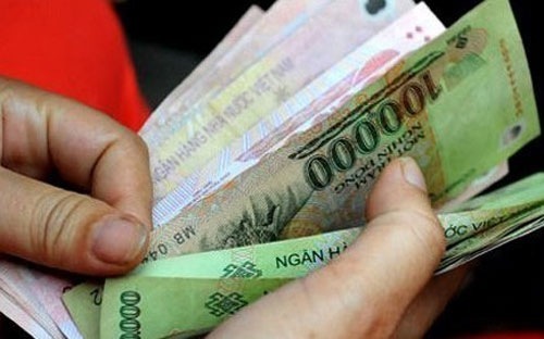  Cán bộ, công chức, viên chức, người lao động lập thành tích xuất sắc 
trong thực hiện nhiệm vụ và cán bộ, công chức, viên chức, người lao động
 đã có thông báo nghỉ hưu sẽ được nâng lương trước thời hạn.<br>