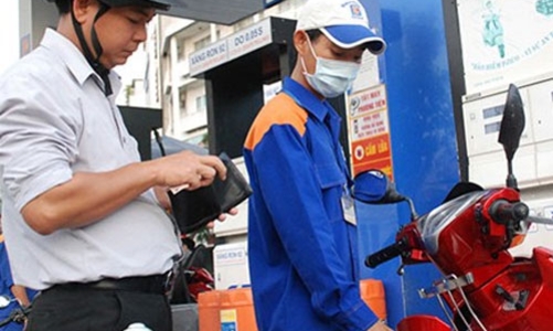 Giá xăng dầu khó giữ