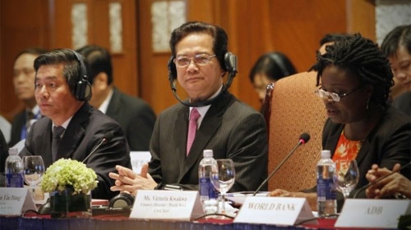 Đẩy mạnh tái cơ cấu doanh nghiệp nhà nước và ngân hàng