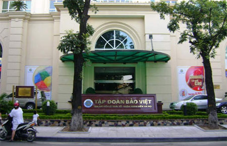 HSBC đang trong quá trình rút lui khỏi các thị trường và những mảng kinh doanh có khả năng sinh lợi kém - Ảnh: Reuters.
