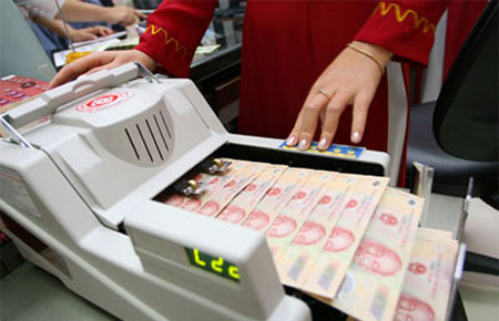 Theo lãnh đạo Vụ Chính sách tiền tệ, tính đến ngày 25/7, tín dụng đối với nền kinh tế tăng 0,57% so với cuối năm 2011.