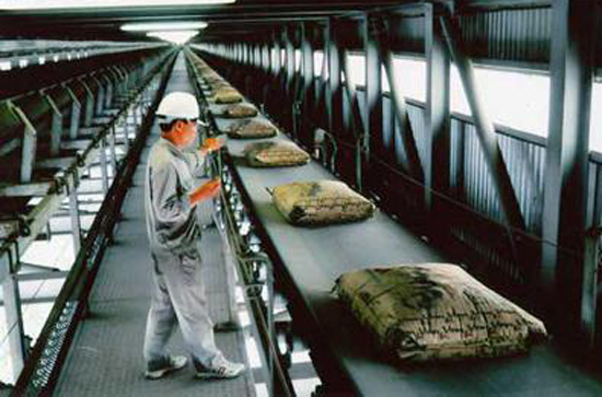 Giá xi măng có thể tăng trong 2 tháng cuối năm.