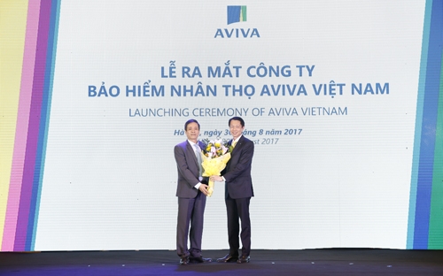 Aviva cam kết sẽ tiếp tục mang đến cho người tiêu dùng Việt Nam những 
sản phẩm ưu việt nhất, đồng thời, tiếp tục đẩy mạnh các hoạt động cộng 
đồng, đồng hành cùng sự phát triển của xã hội.