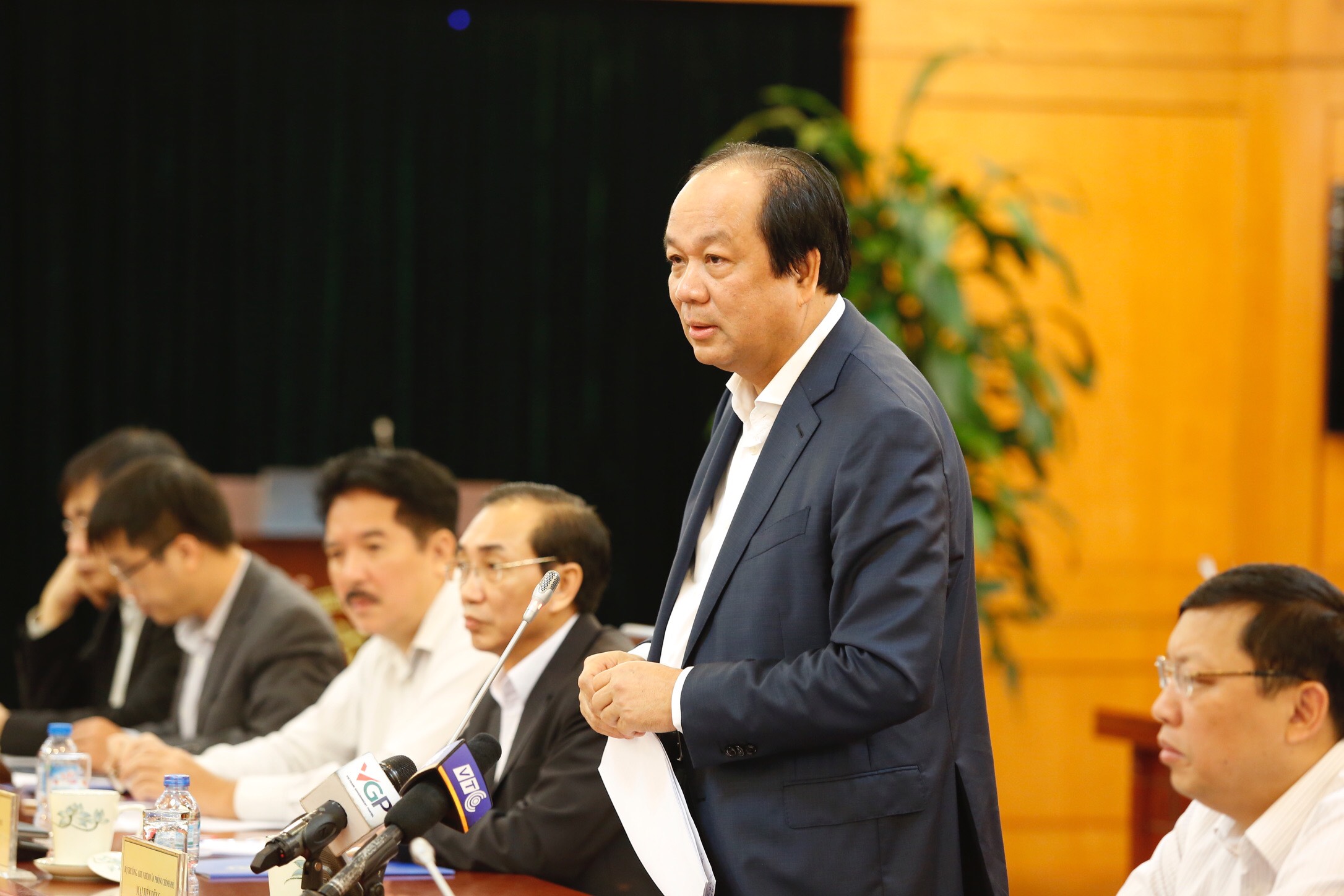 Theo Bộ trưởng Mai Tiến Dũng, hiện số mặt hàng chịu sự kiểm tra của 2-3 bộ rất lớn, lên tới 58% tổng số mặt hàng, trong khi thủ tục kiểm tra quá phức tạp.