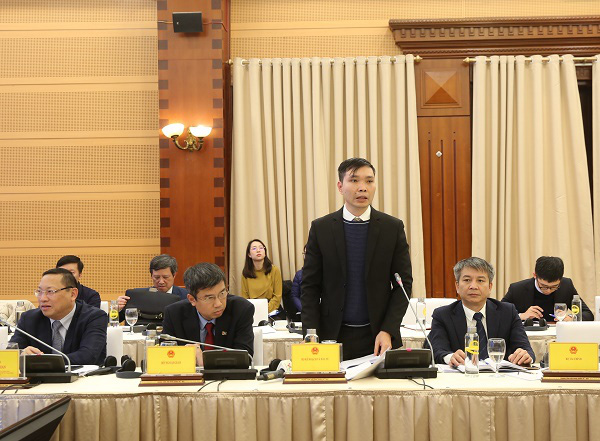 Đại diện các bộ, ngành Việt Nam giải đáp các kiến nghị của doanh nghiệp Nhật Bản - Ảnh: VGP