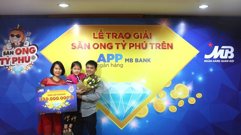 Để tải ứng dụng App Ngân hàng MBBank, người dùng chỉ cần truy cập app, tải ứng dụng hoặc trực tiếp tìm kiếm trên App Store/Google Play.