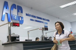 Thông thường việc tăng lãi suất xuất phát từ nhu cầu vốn nội tại và từ yêu cầu giữ chân khách hàng trong bối cảnh cạnh tranh.