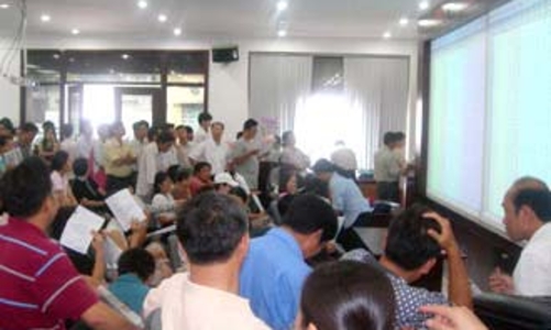 Có “đại gia” thao túng thị trường chứng khoán?