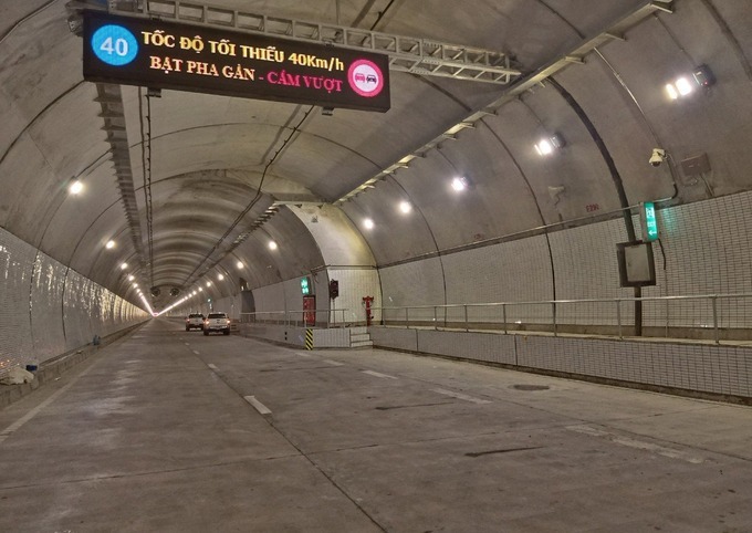 Sau gần 4 năm thi công, sáng 11/1/2021, hầm Hải Vân 2 thuộc dự án hầm đường bộ Đèo Cả đã chính thức được đưa vào sử dụng. Dự án mở rộng hầm đường bộ Hải Vân 2 dài 6.2 km, có tổng mức đầu tư 8.516 tỷ đồng, gồm nâng cấp hầm Hải Vân hiện tại (hầm Hải Vân 1) và cải tạo đoạn tuyến quốc lộ 1 qua đèo Hải Vân; mở rộng hầm lánh nạn thành hầm giao thông (hầm Hải Vân 2) với 2 làn xe và mở rộng cầu, đường dẫn quy mô 4 làn xe.