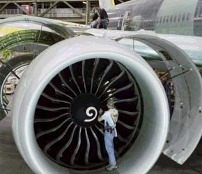 Lắp ráp Boeing 787 Dreamliner.