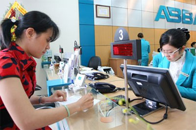 Ngân hàng khó tìm nhân lực bậc trung - Ảnh: Lê Toàn.