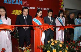 Ngân sách sẽ sử dụng nguồn vốn từ nguồn chi cho Chương trình Xúc tiến thương mại - Đầu tư - Du lịch hàng năm để hỗ trợ kinh phí cho Chương trình xúc tiến thương mại định hướng xuất khẩu. 