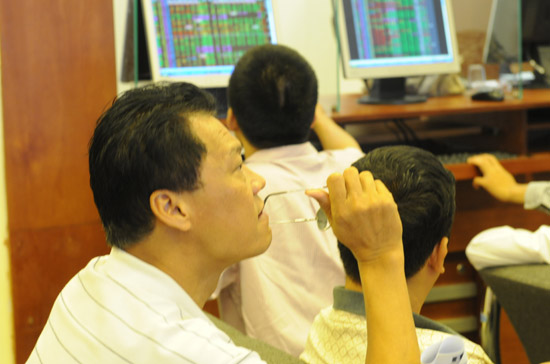 Trong tháng 4, thị trường khó có những đợt lên điểm dài, tuy nhiên khả năng giảm sâu là khó xảy ra - Ảnh: Quang Liên.