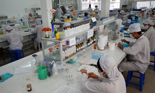 DHG và chiến lược “kiềng ba chân”