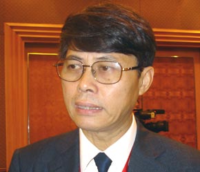 "Hiện nay, giao dịch trên mạng về mặt hành chính, thông tin nói chung đã phát triển, nhưng giao dịch trên mạng trong trong lĩnh vực ngân hàng, tài chính vẫn còn yếu."