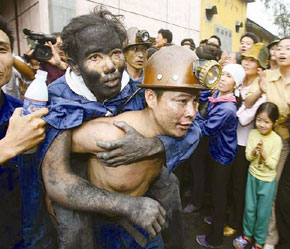 Nạn nhân trong một vụ tai nạn sập hầm ở mỏ than.