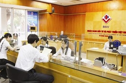 BIDV vừa thông báo phát hành chứng chỉ tiền gửi đợt 4/2009 bằng VND với mệnh giá tối thiểu là 1 triệu đồng cho cá nhân và 50 triệu đồng đối với các tổ chức.