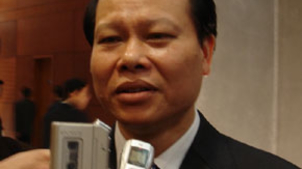 “Cứ giữ giá xăng dầu là không có lợi”