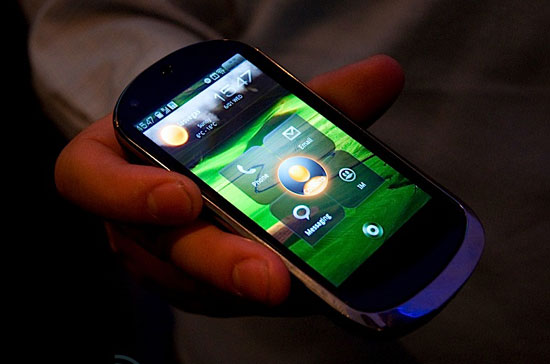 Mẫu Lephone của Lenovo ra đời hồi tháng 5/2010 - Ảnh: Engadget.